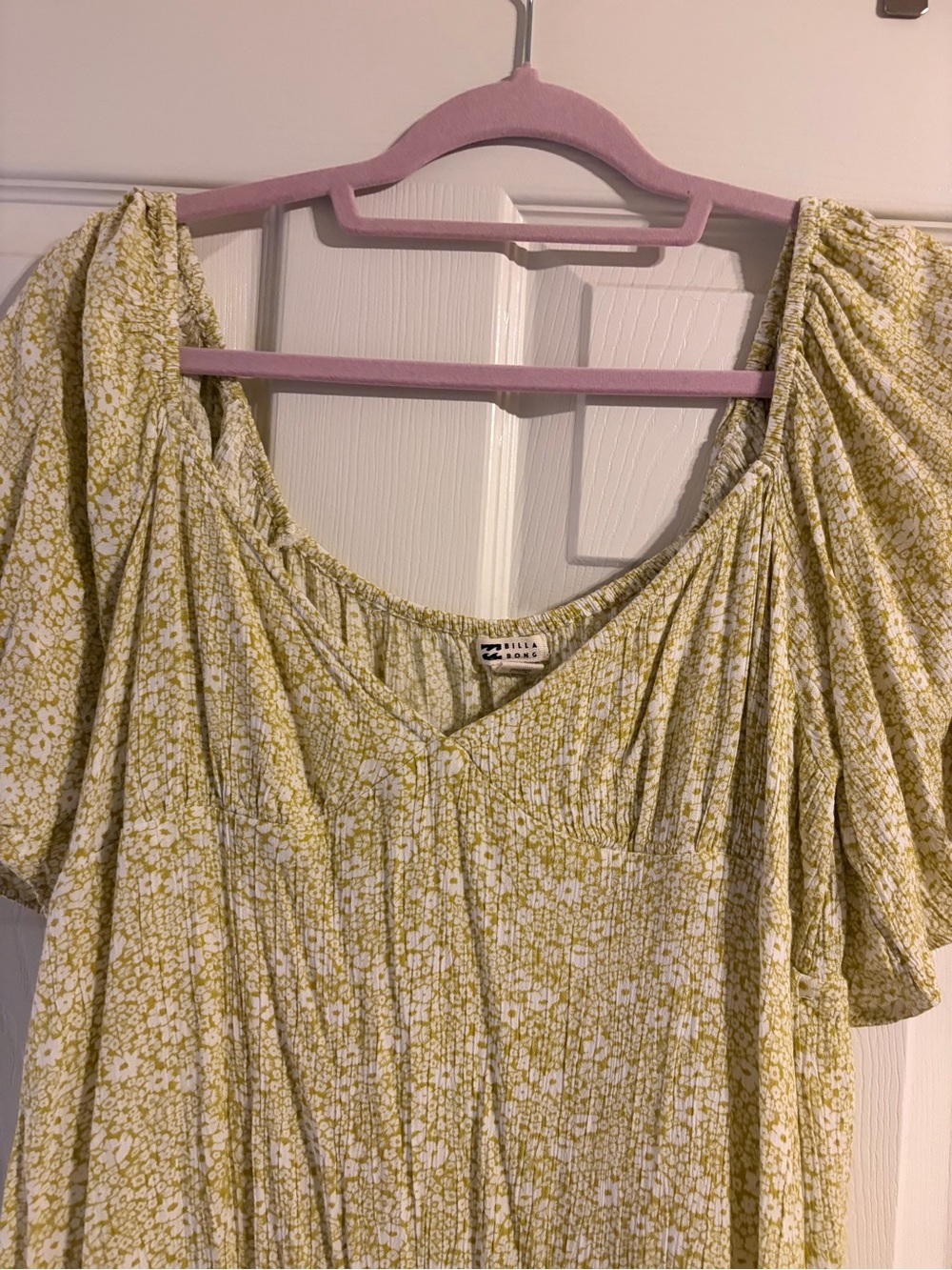 Billabong Yellow and White Floral women’s summer dress
